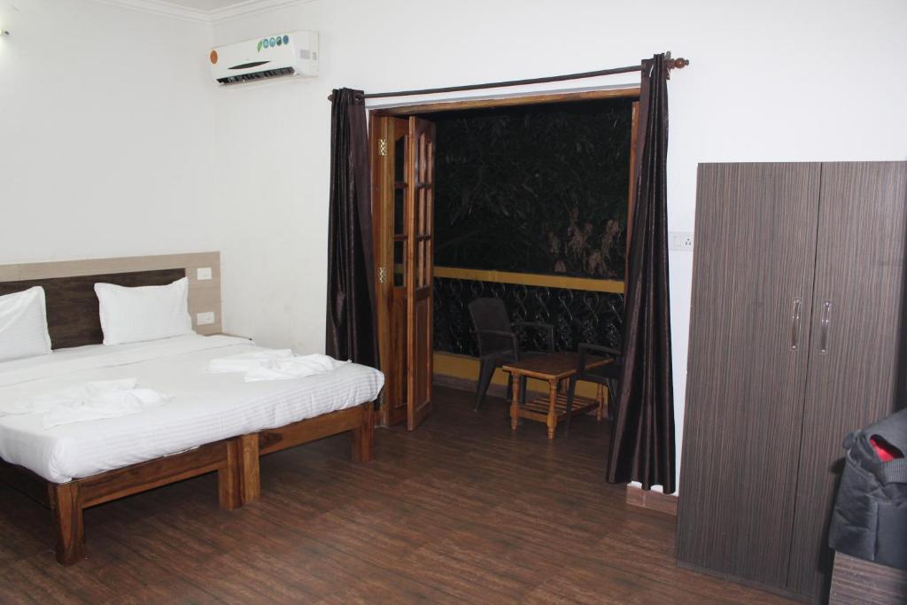 Двухместный (Двухместный номер Делюкс с 1 кроватью и балконом), Baga Beach Residency
