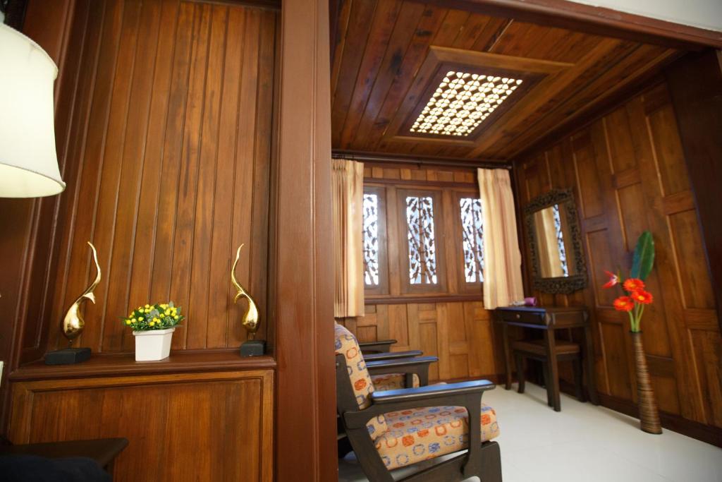 Двухместный (Улучшенный двухместный номер с 1 кроватью), Chang Siam Inn
