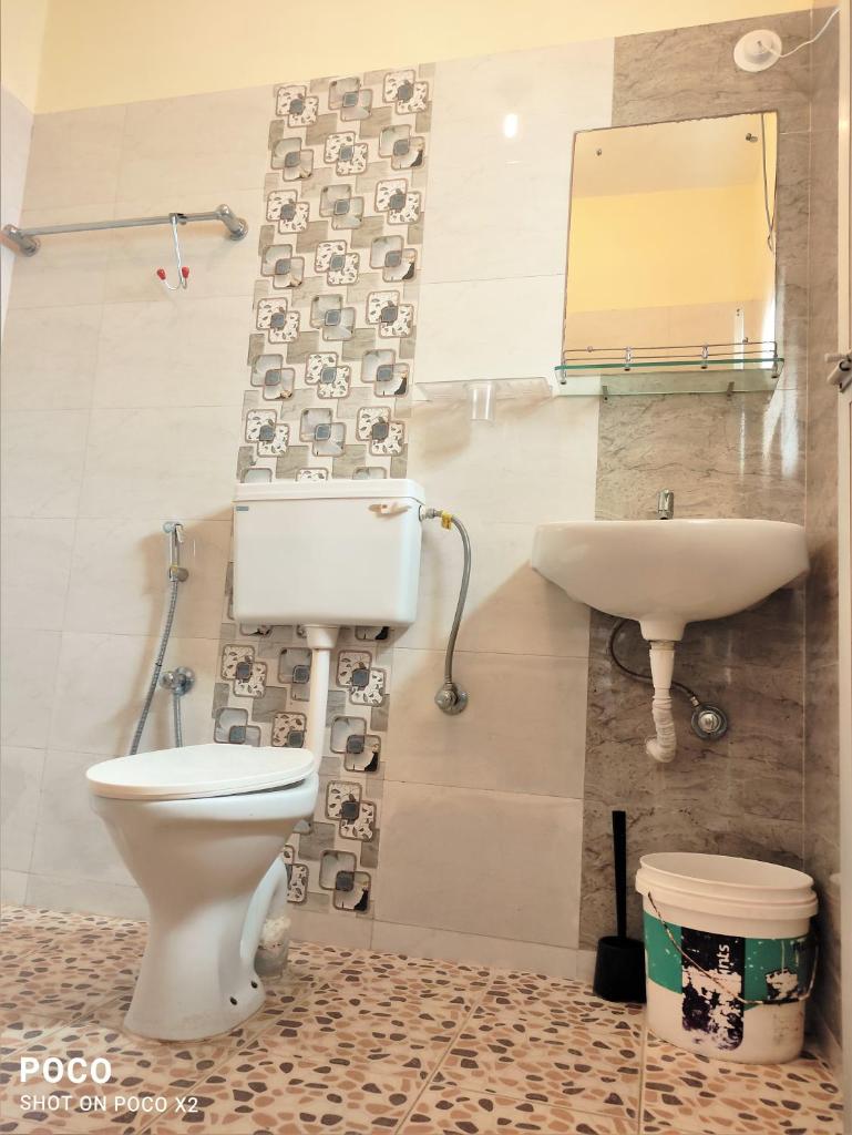 Двухместный (Двухместный номер Делюкс с 1 кроватью и балконом), Monte Villa Guest House
