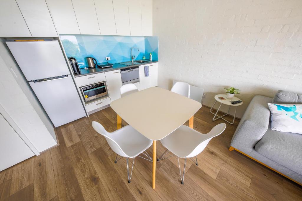 Max's Beachside Holiday Home photo 1