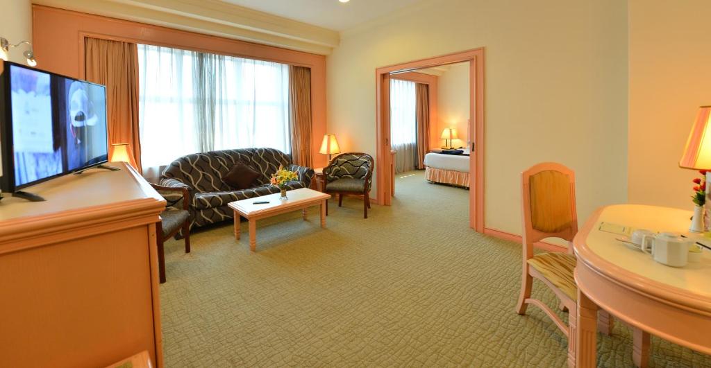 Emerald Puteri Hotel photo 2