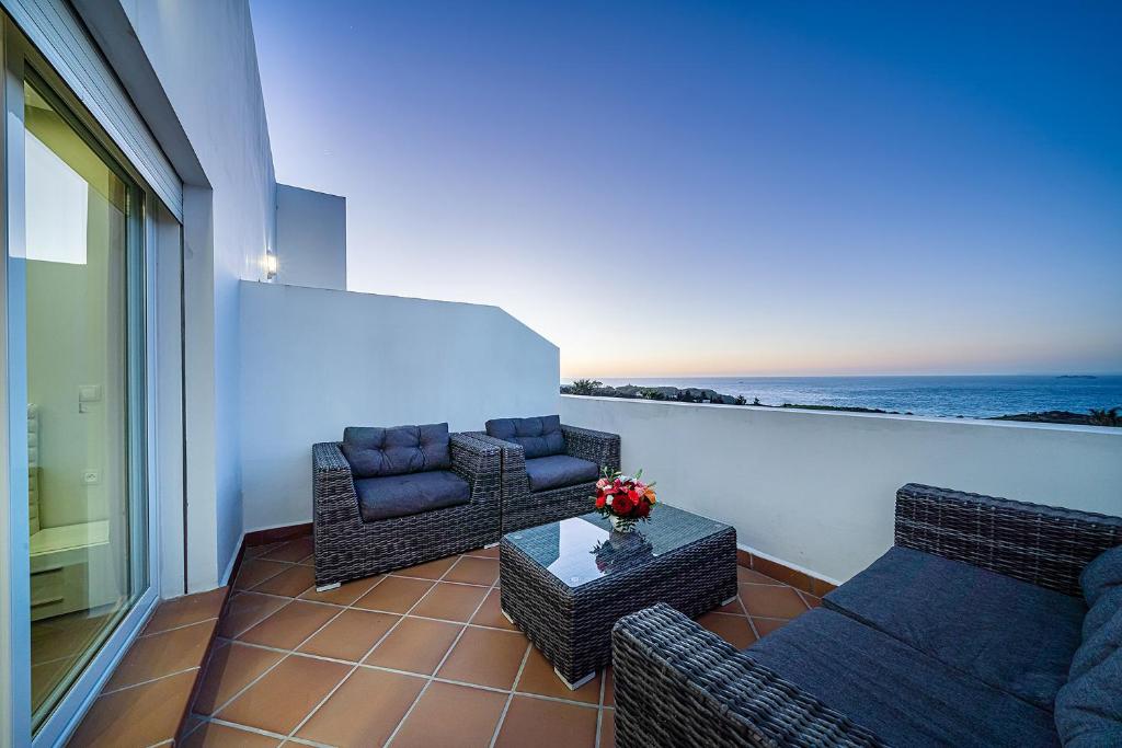Mnar Castle Apartments - Tap to explore photos