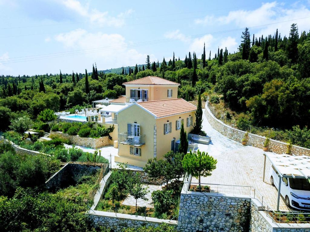 Villa Andromahi photo 1