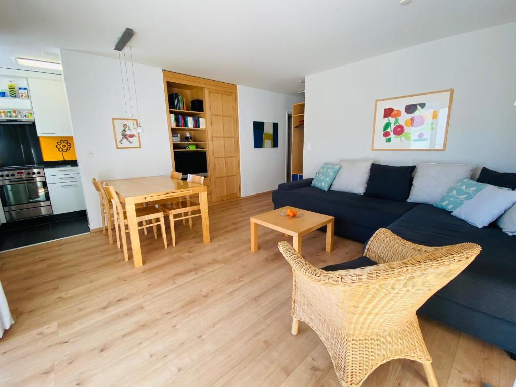 Casa Zundregn - ein Bijou mit privater Terrasse und E-Mobility photo 1
