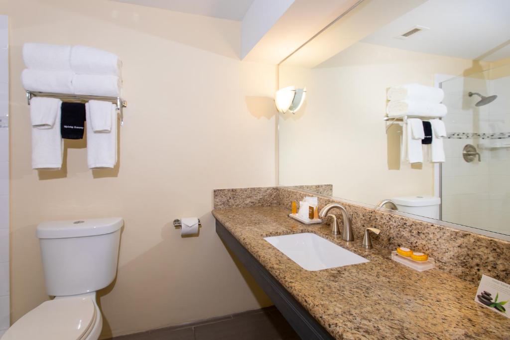 Caravelle Hotel photo 4