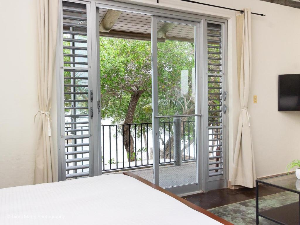 Almond Tree Hotel Resort photo 4