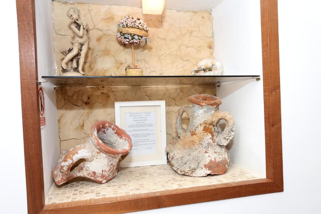 Palace Wall Residences - Tap to explore photos