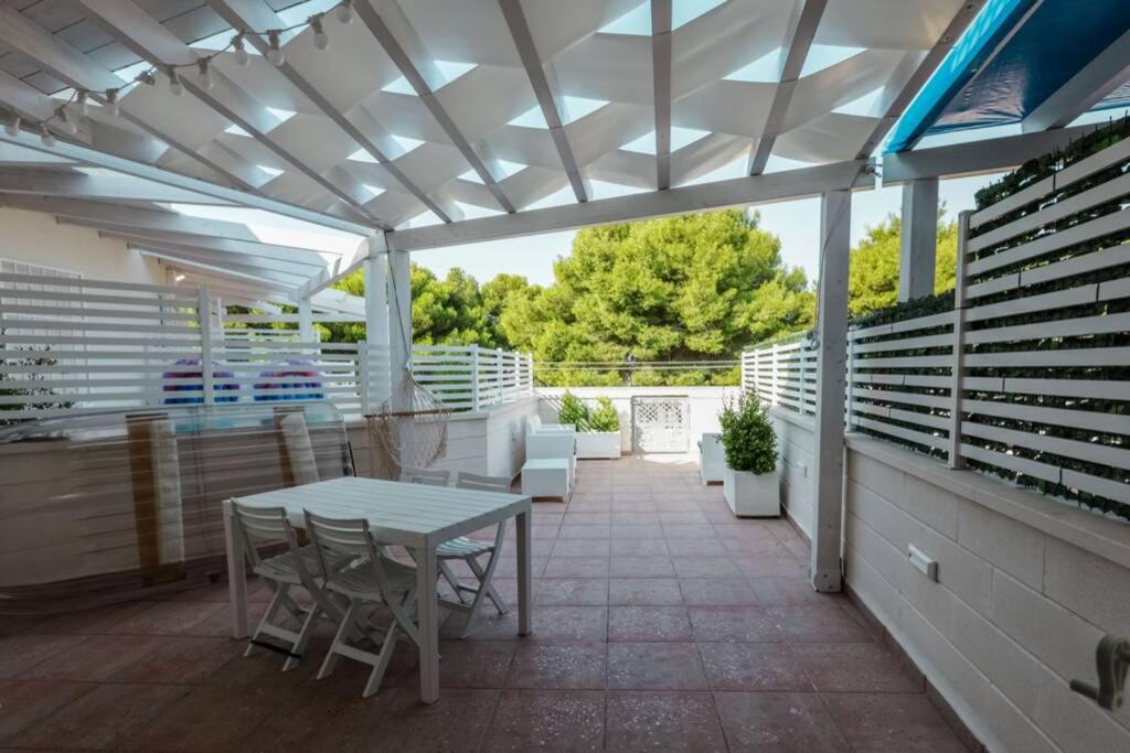 "LUMINARIA" casa nuova in Salento fronte mare!!!