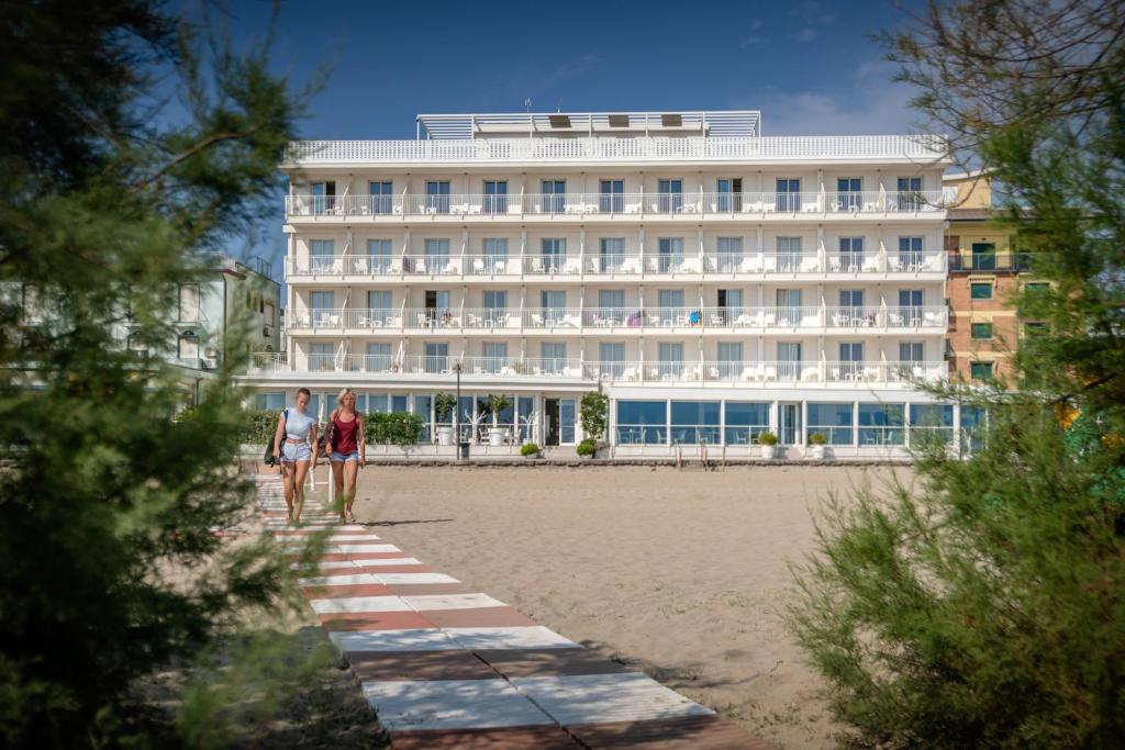 Albergo Stellamare - Tap to explore photos