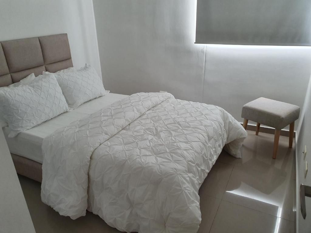 Excelente Apartamento Completo, en la mejor zona photo 3