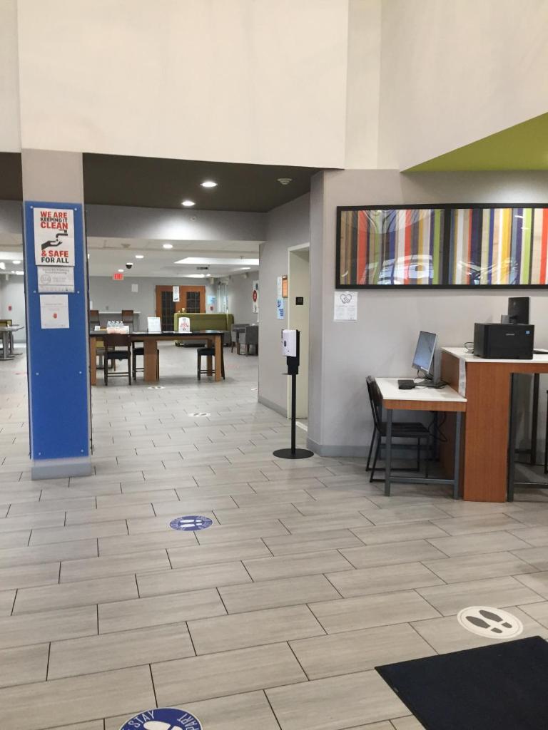 Holiday Inn Express & Suites Orangeburg, an IHG Hotel photo 1