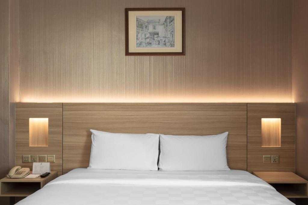 Четырехместный (Улучшенный двухместный номер с 1 кроватью), Cititel Penang