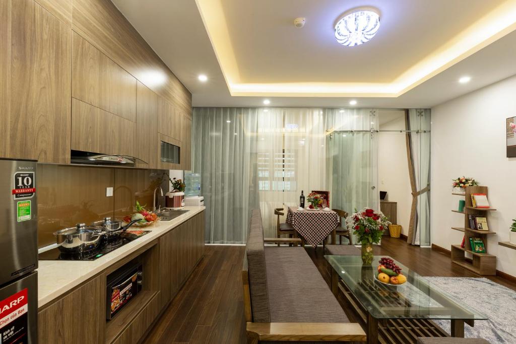 Двухместный (Двухместный номер Делюкс с 1 кроватью и балконом), Bao Hung Hotel & Apartment