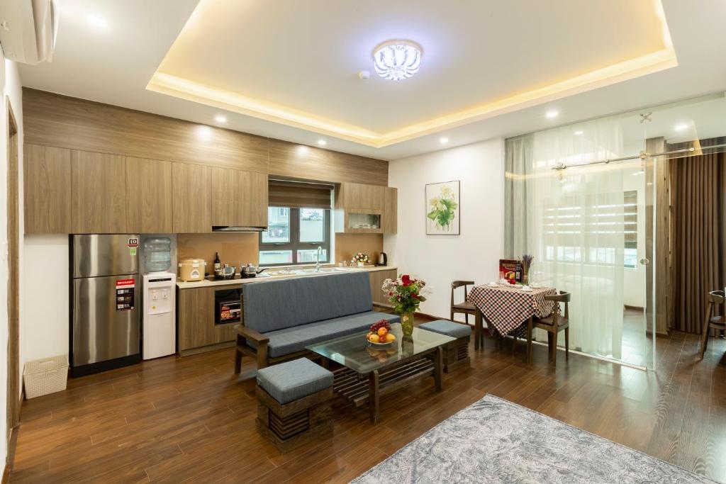 Семейный (Семейный люкс с балконом), Bao Hung Hotel & Apartment