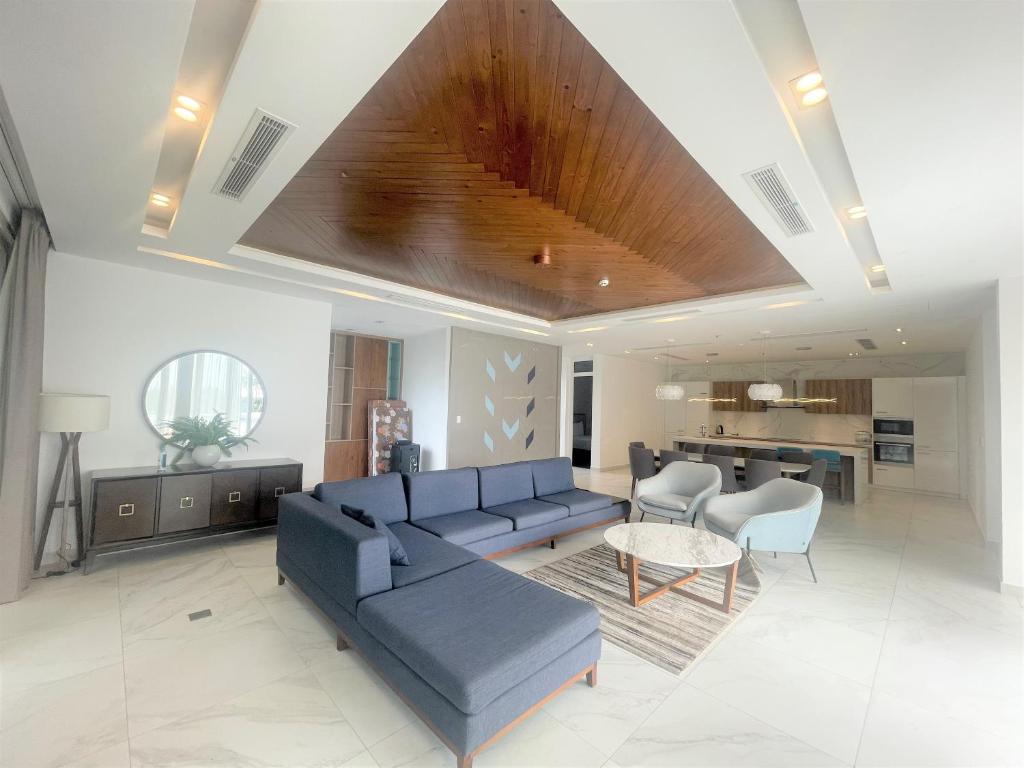 Вилла (Five-Bedroom Villa with Ocean View and Private Pool), The Hidden Long Beach Villas