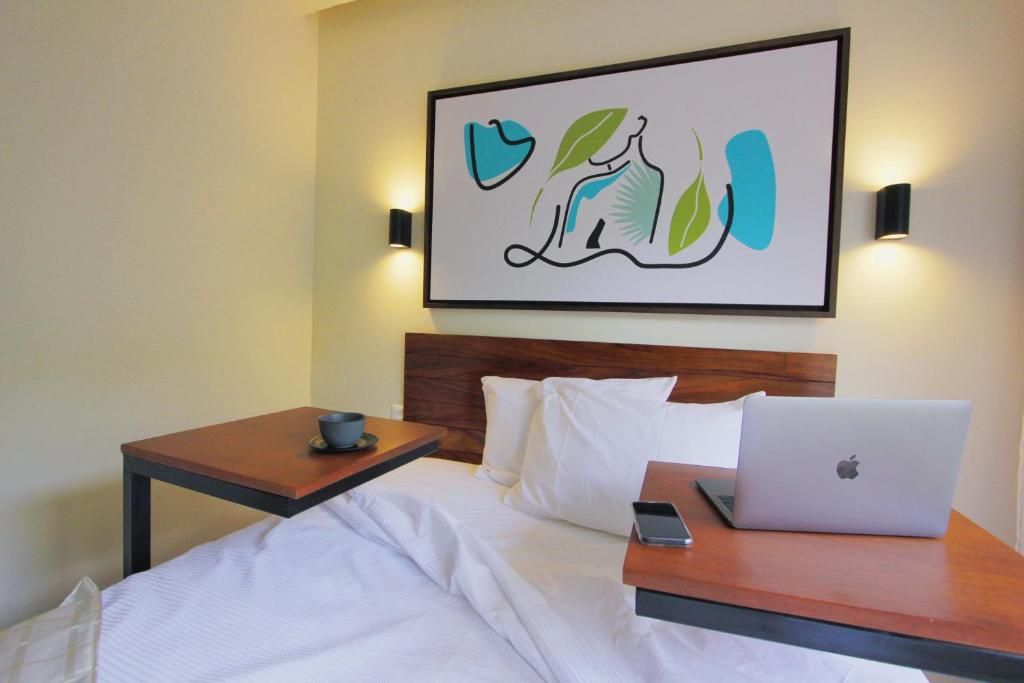 Двухместный (Улучшенный номер с кроватью размера «queen-size»), Joint Coworking Hotel