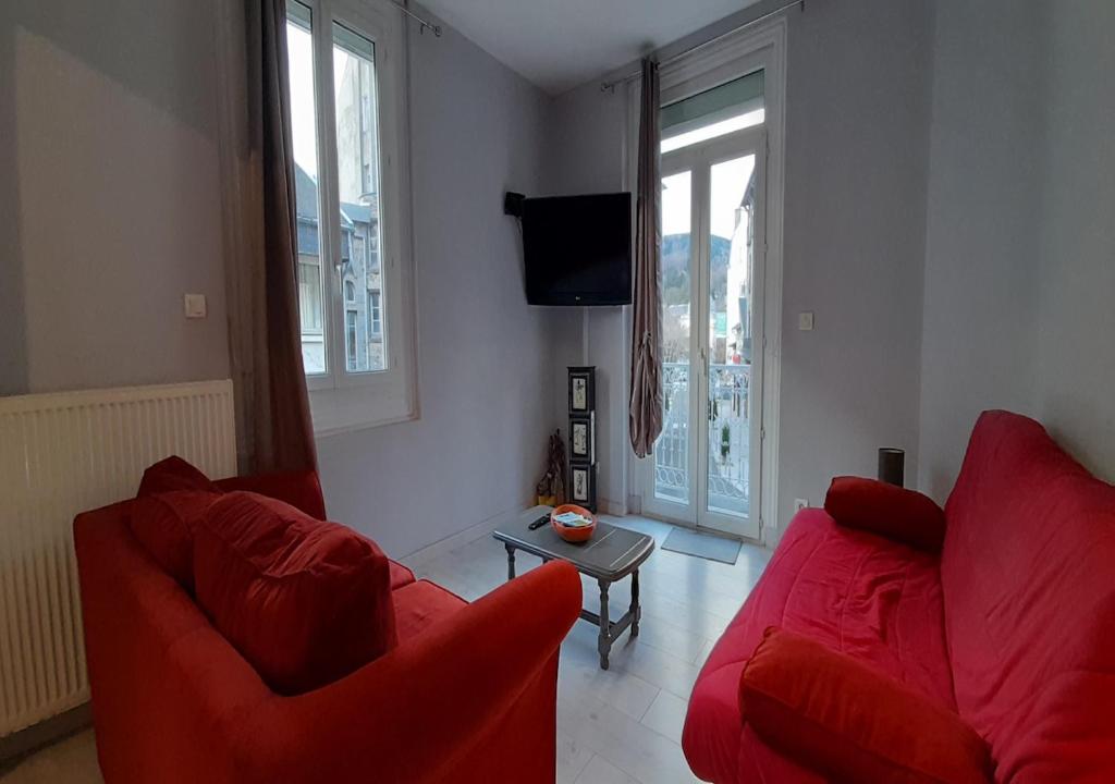 Meublé 2 chambres Wifi balcon 52m2 Centre La Bourboule photo 4
