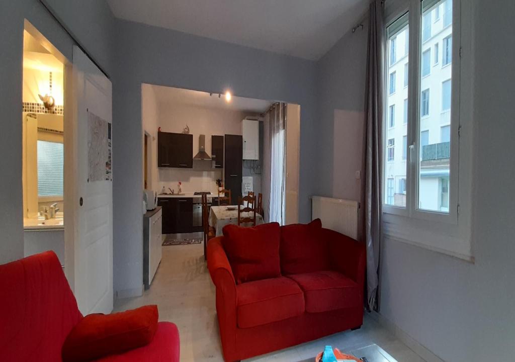 Meublé 2 chambres Wifi balcon 52m2 Centre La Bourboule photo 1