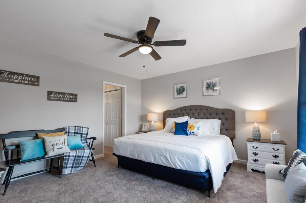 Explore Historic DT In This Cozy Open Air 5BR Stay photo 4