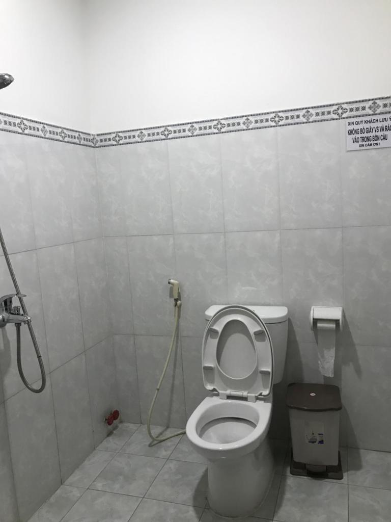 Nhà nghỉ Linh Quân