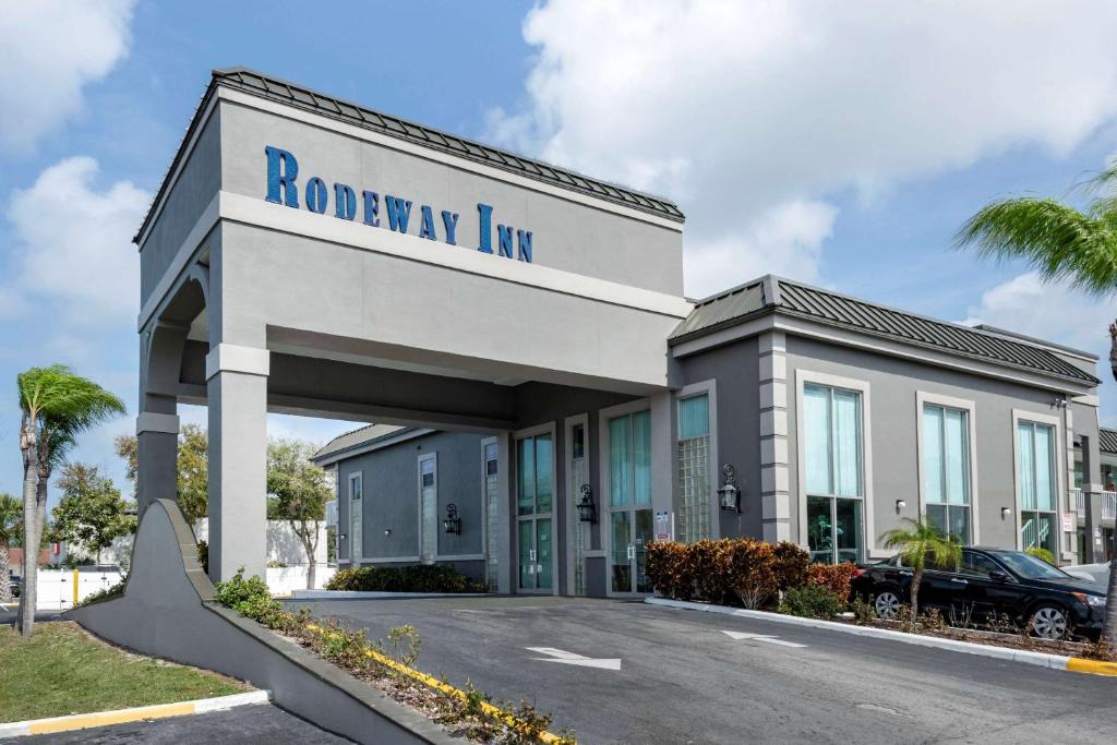 Rodeway Inn image