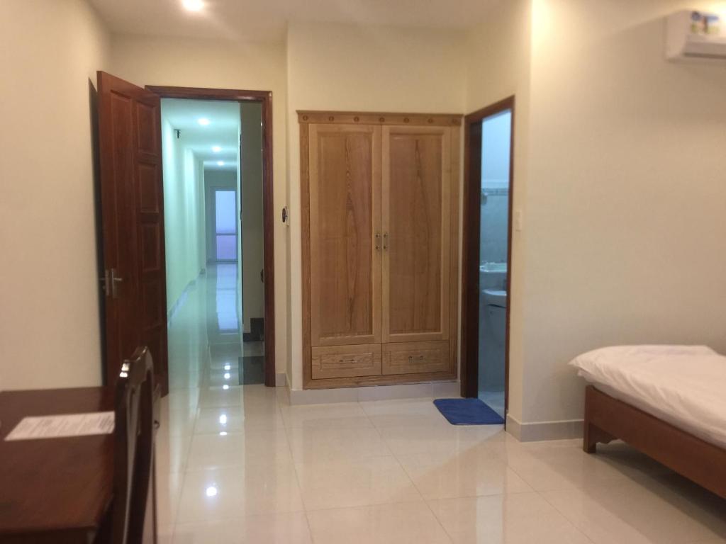 Nhà nghỉ Linh Quân