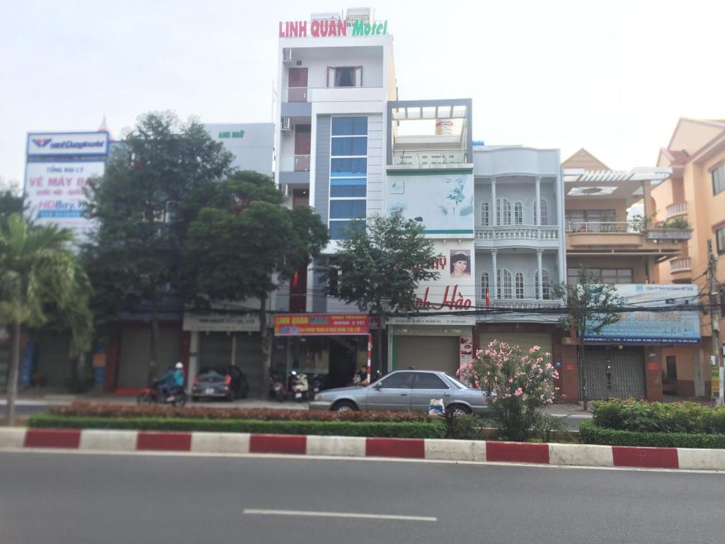 Nhà nghỉ Linh Quân