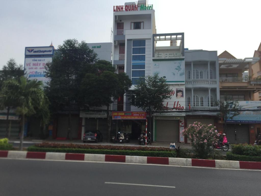 Nhà nghỉ Linh Quân