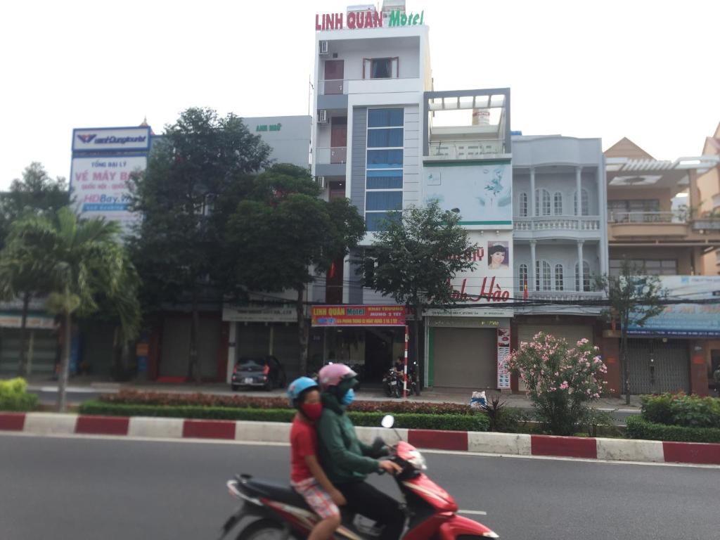 Nhà nghỉ Linh Quân