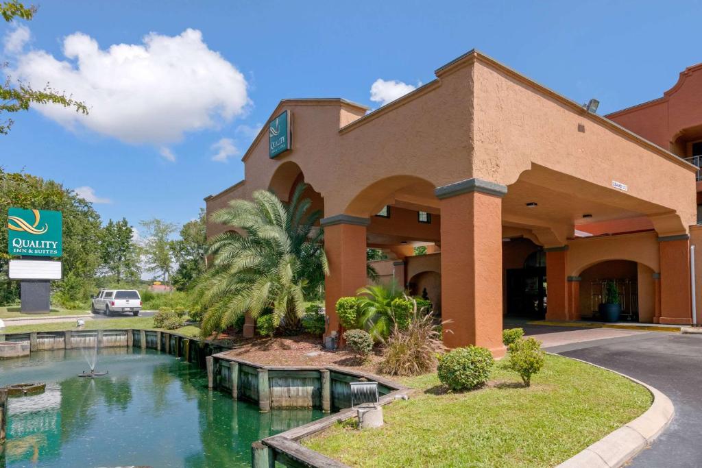Quality Inn & Suites Jacksonville-Baymeadows image