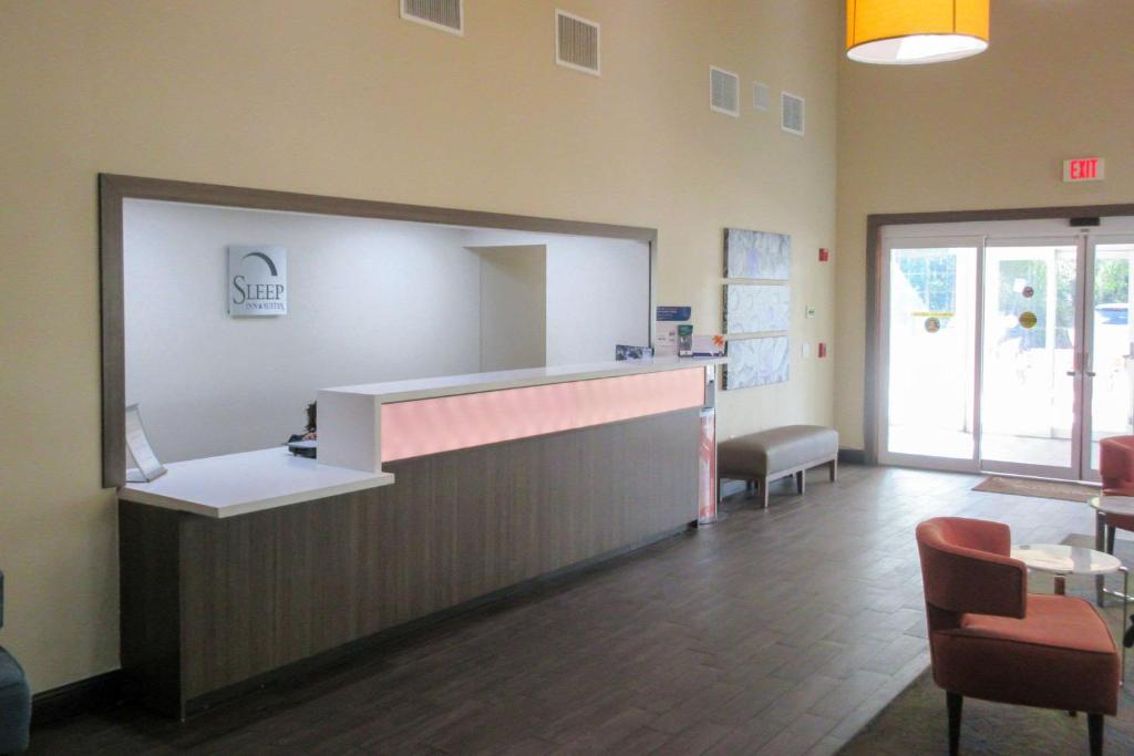 Sleep Inn & Suites Dania Beach photo 2