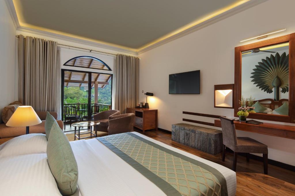 Двухместный (Номер Делюкс), Earl's Regency Hotel