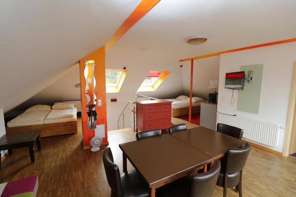 Апартаменты (Апартаменты с балконом), Hostel Alex 30