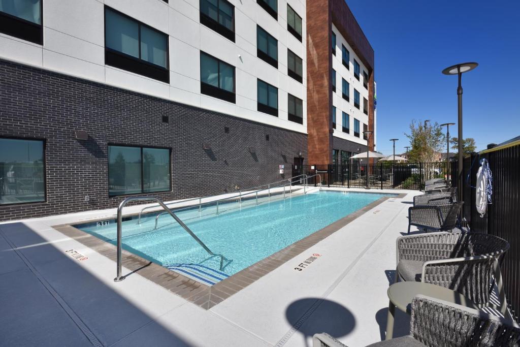 Holiday Inn Express & Suites Spring - Woodlands Area, an IHG Hotel
