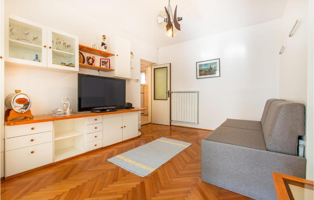 Awesome Apartment In Lucija With 1 Bedrooms And Wifi photo 1
