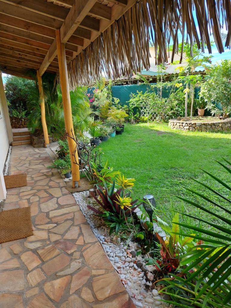Manaeva lodge photo 1