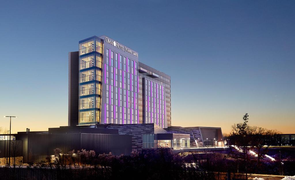 Omni Viking Lakes photo 1