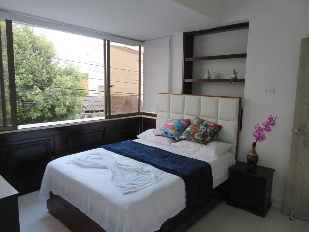 SAN JACINTO HOSTEL photo 2