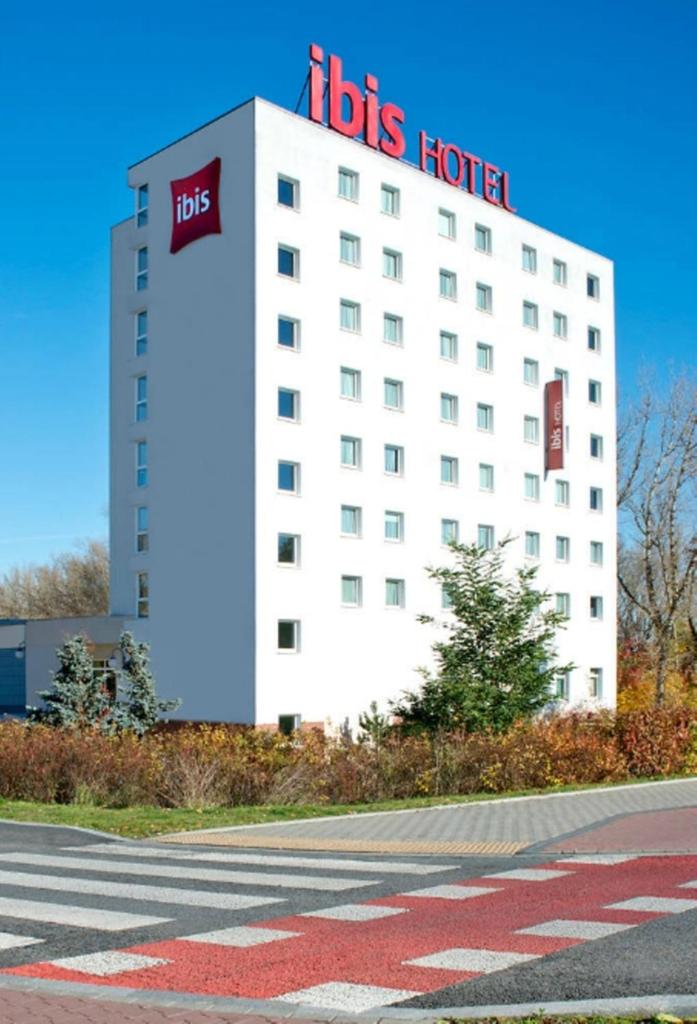 Ibis Warszawa Ostrobramska photo 1