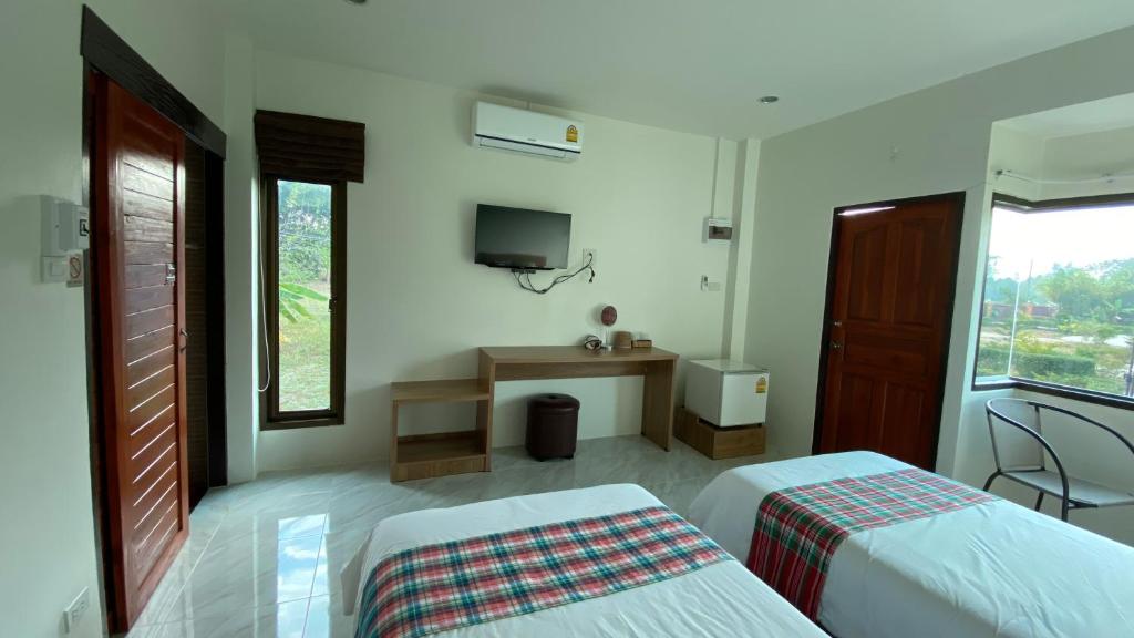 Ina Boutique Home Nan photo 2