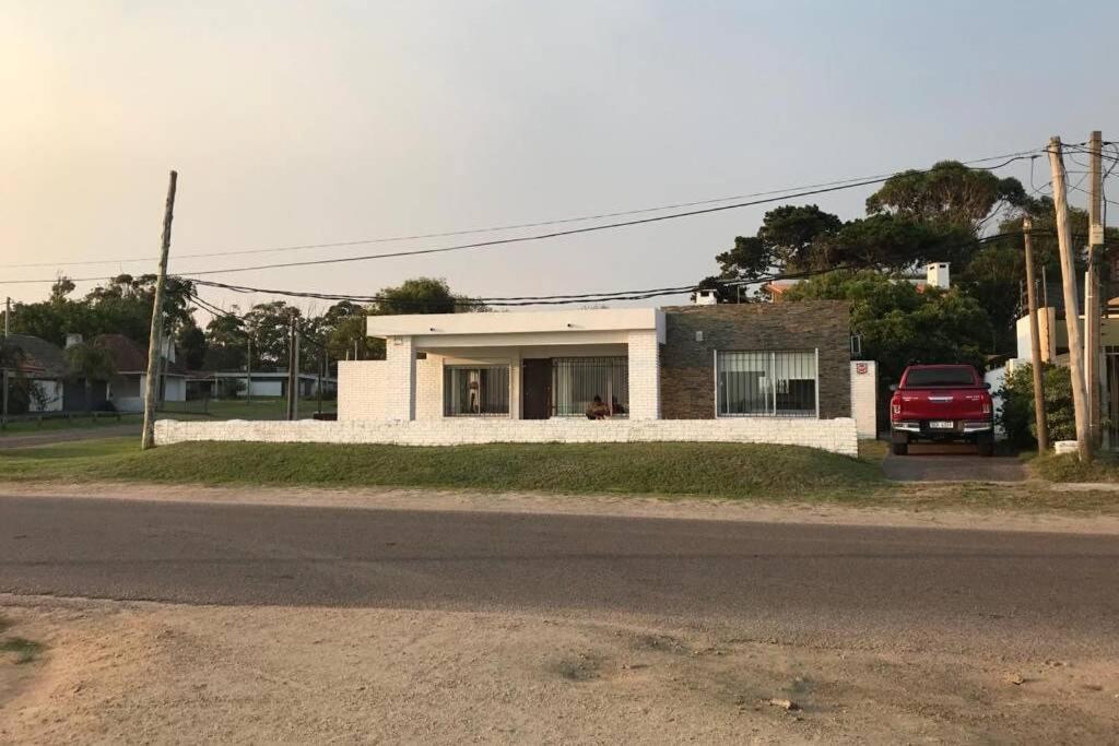 Casa en Atlántida frente al mar photo 1
