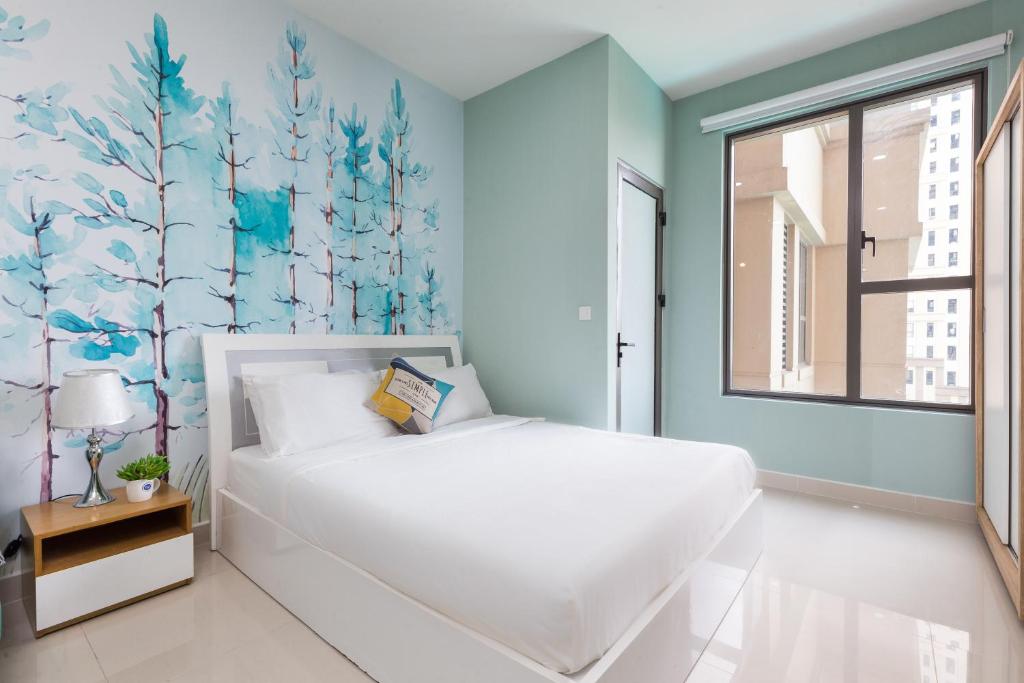 Tresor Pool and Gym, The Saigoner