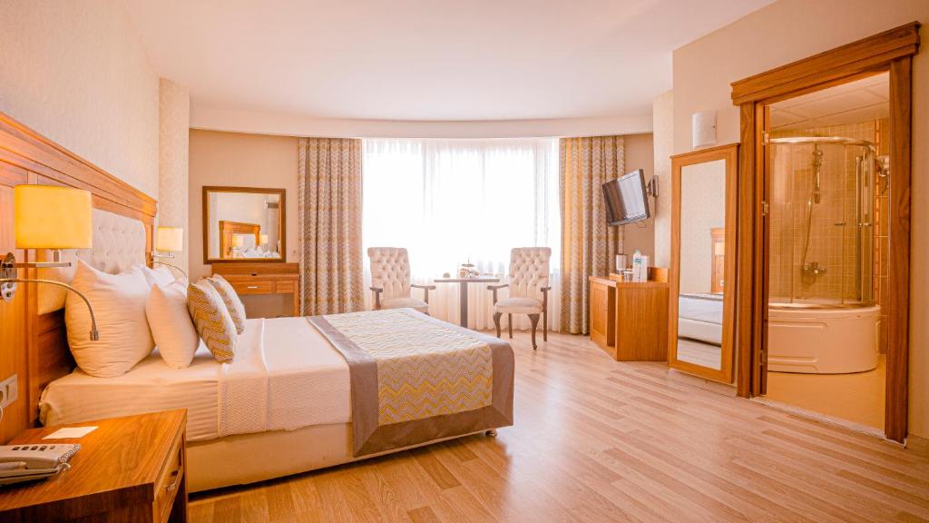 Yücesoy Liva Hotel Spa & Convention Center Mersin photo 2