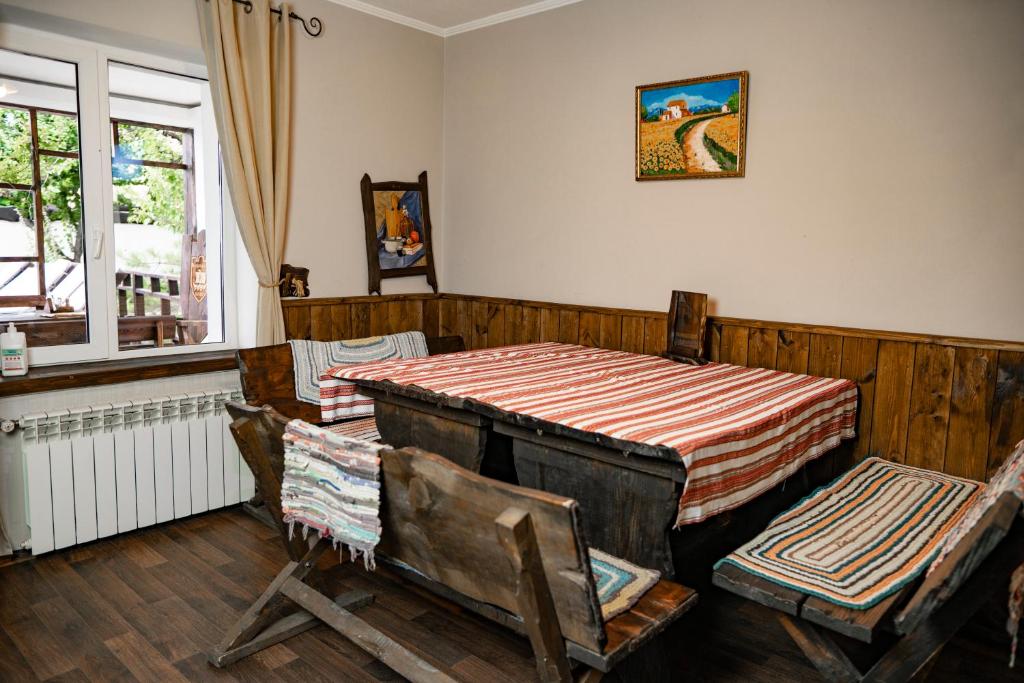 Dniprovskiy Dvir photo 4