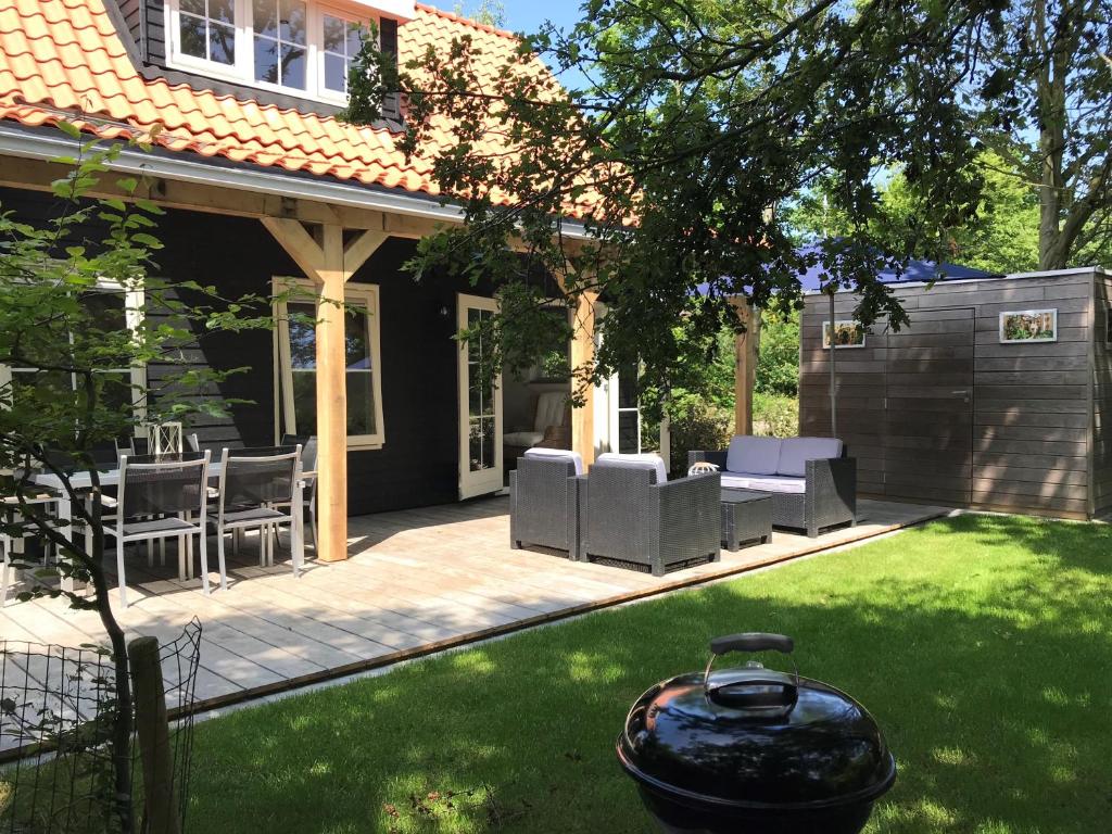 400 meter van het strand nieuwe luxe zomerwoning Oostkapelle photo 1