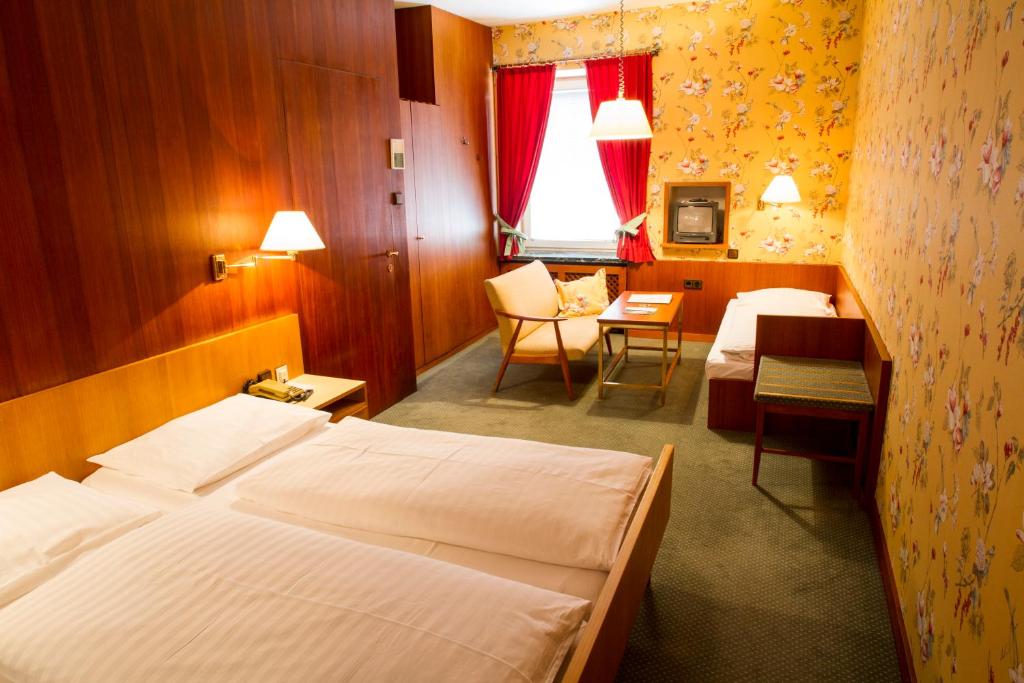 Трехместный (Трехместный номер), Hotel Hohenstauffen