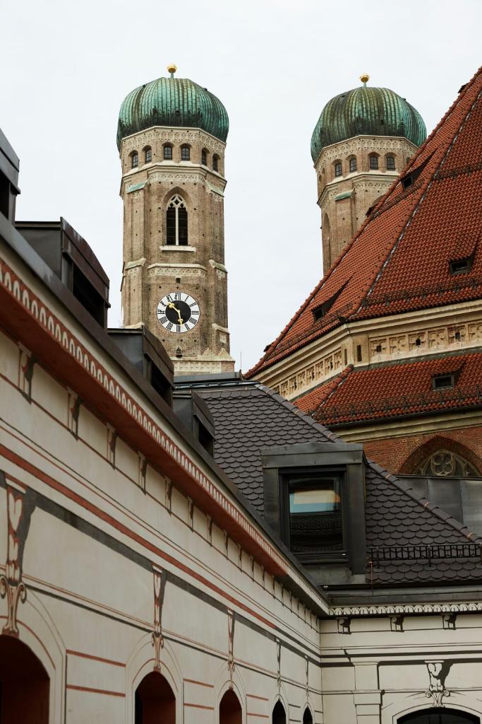 Сьюит (Полулюкс), DO & CO Hotel München