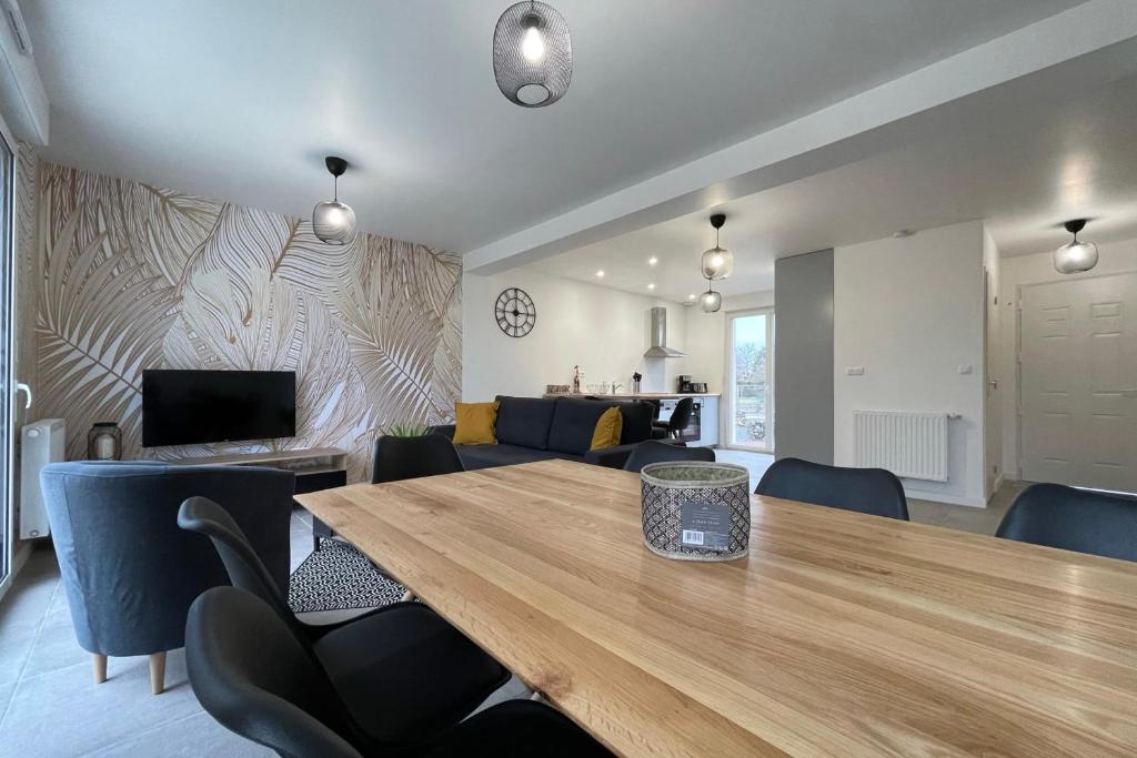 Stylish house near Chambray-lès-Tours photo 2