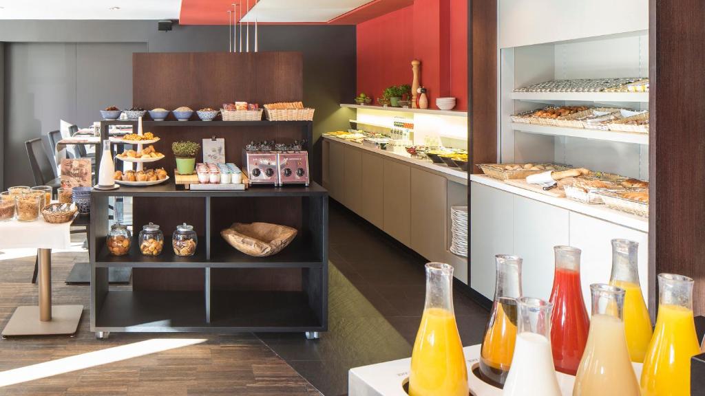 Crowne Plaza Hotel Brugge by IHG photo 3