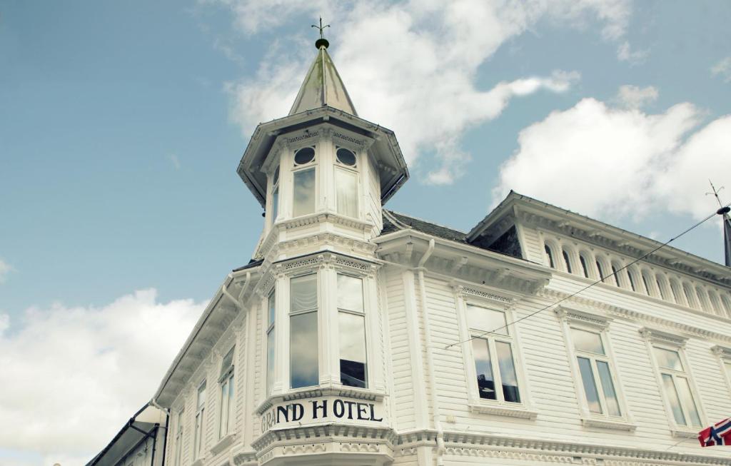 Grand Hotel Flekkefjord photo 2
